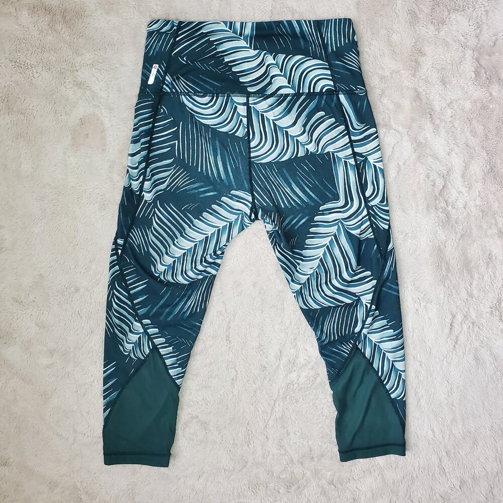 Zella Green Leaf Leggings Medium - Picture 7 of 9